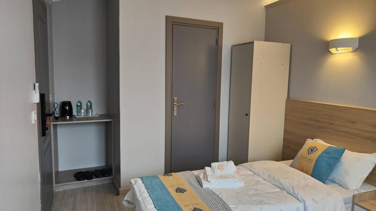 Chambre Pour 2 Personnes Avec Lit Separe Dans La Banlieue Parisienne บงดี ภายนอก รูปภาพ